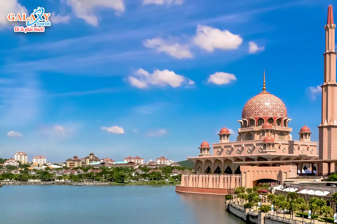 Ngày 4: Kuala Lumpur - Hồ Chí Minh-Công Ty TNHH Dịch Vụ Du Lịch Galaxy